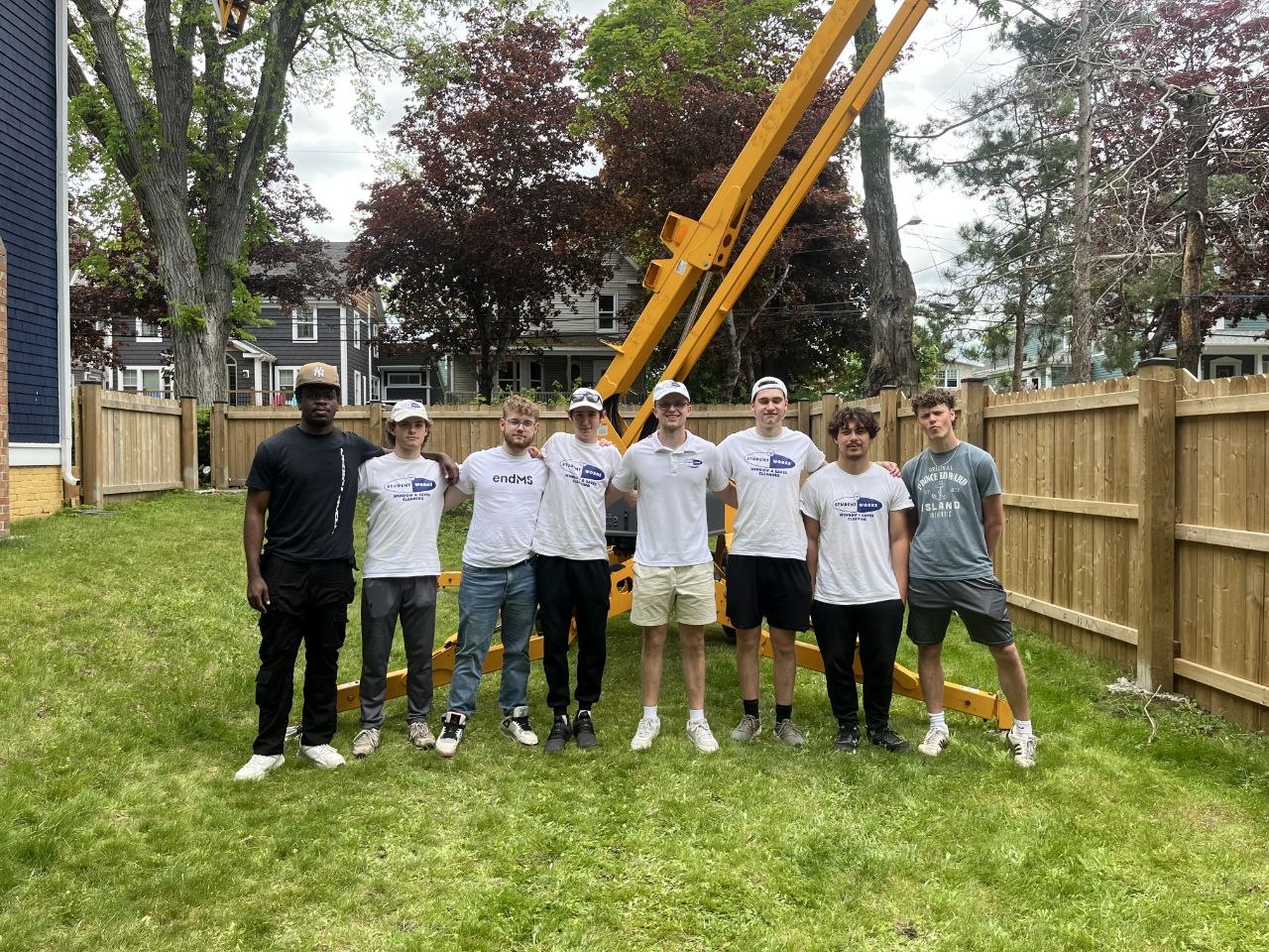 CB Windows and Eaves crew with boom lift